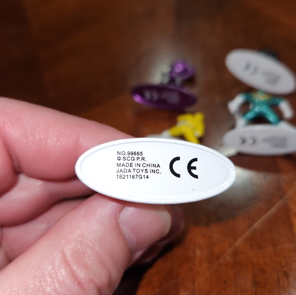 7 Die-Cast Power Rangers - Picture 5 of 5